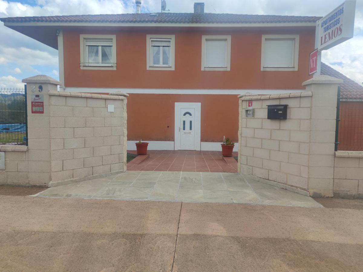 Apartamentos Turisticos Lemos O Pedrouzo Ngoại thất bức ảnh