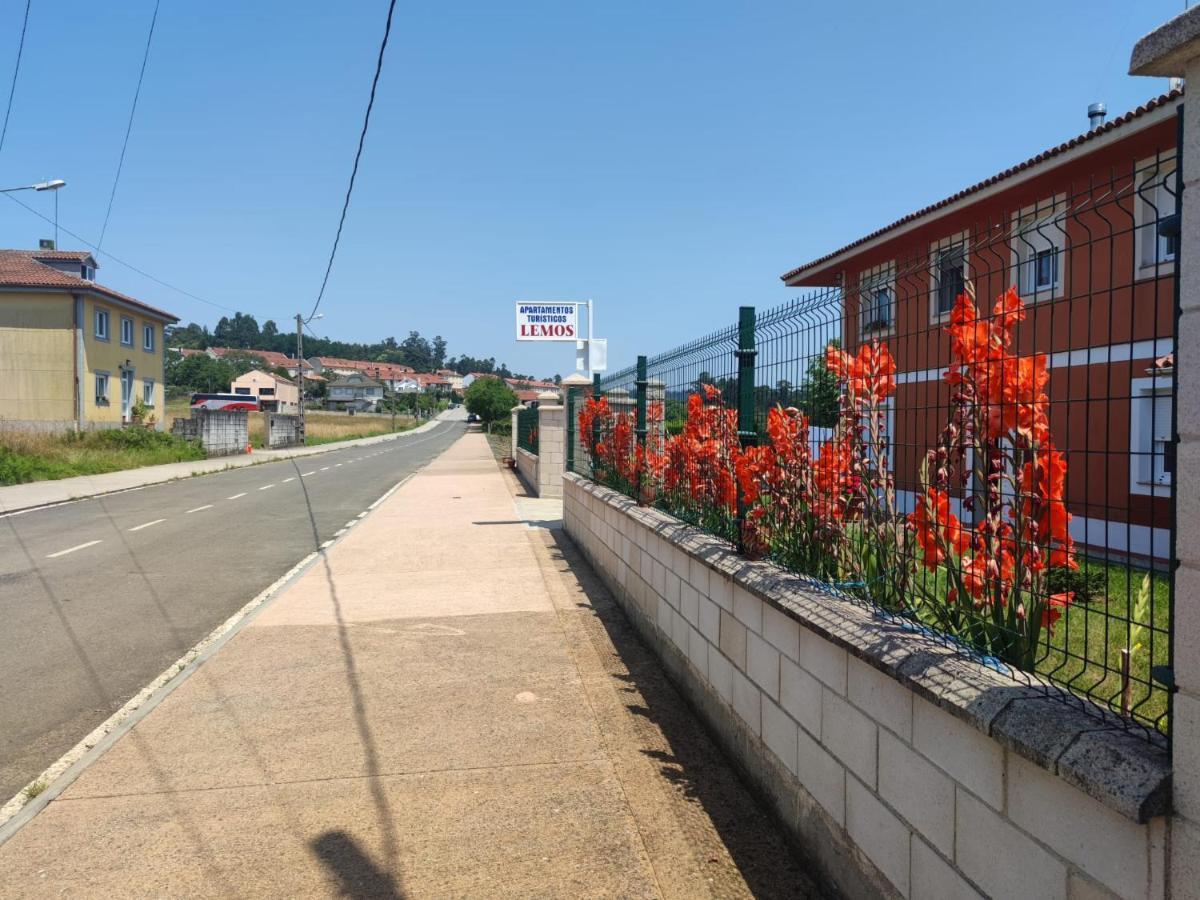 Apartamentos Turisticos Lemos O Pedrouzo Ngoại thất bức ảnh